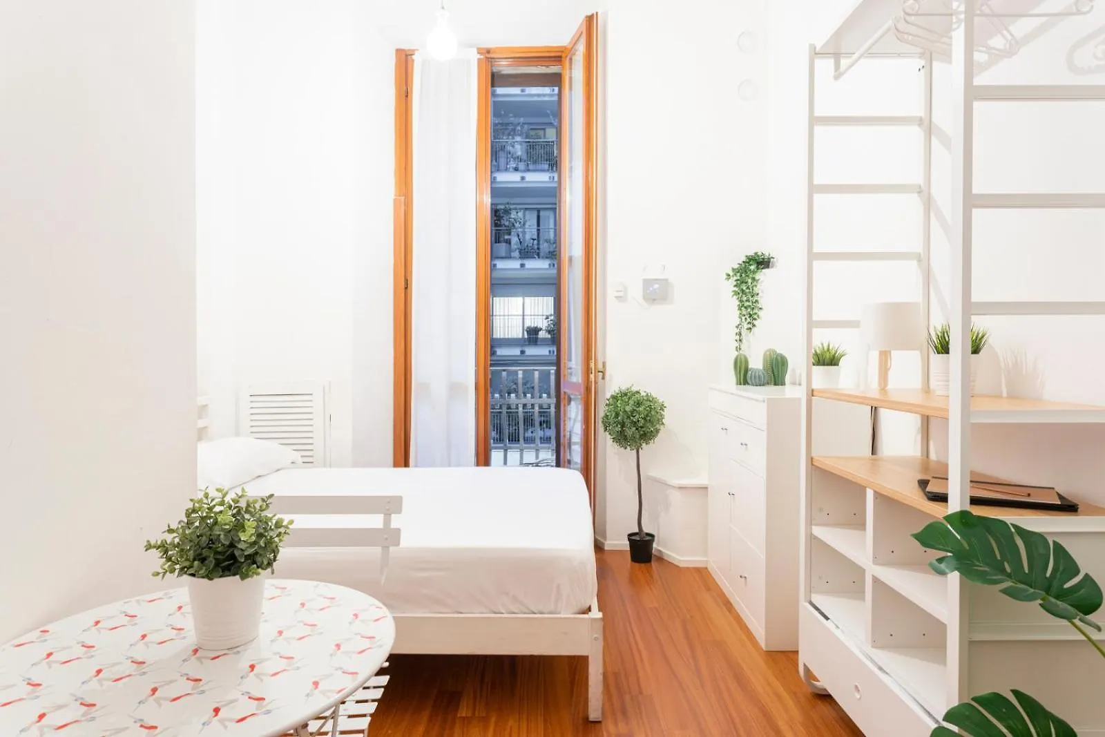 New! Lovely & Friendly In Milan Center B 0*,
